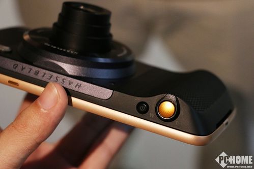 联想集团9月6日发布了两款moto z系列全新产品